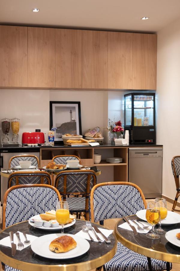 Hotel Au Coeur De Republique Παρίσι Εξωτερικό φωτογραφία